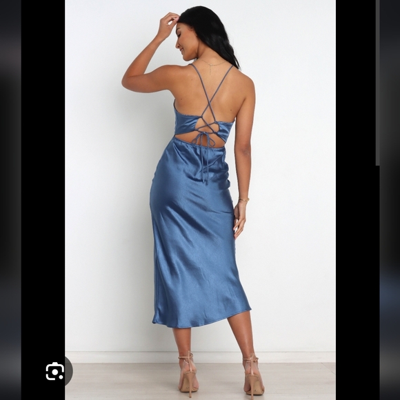 Petal + Pup Size 10 Kamiya Dress- Navy - Picture 2 of 2